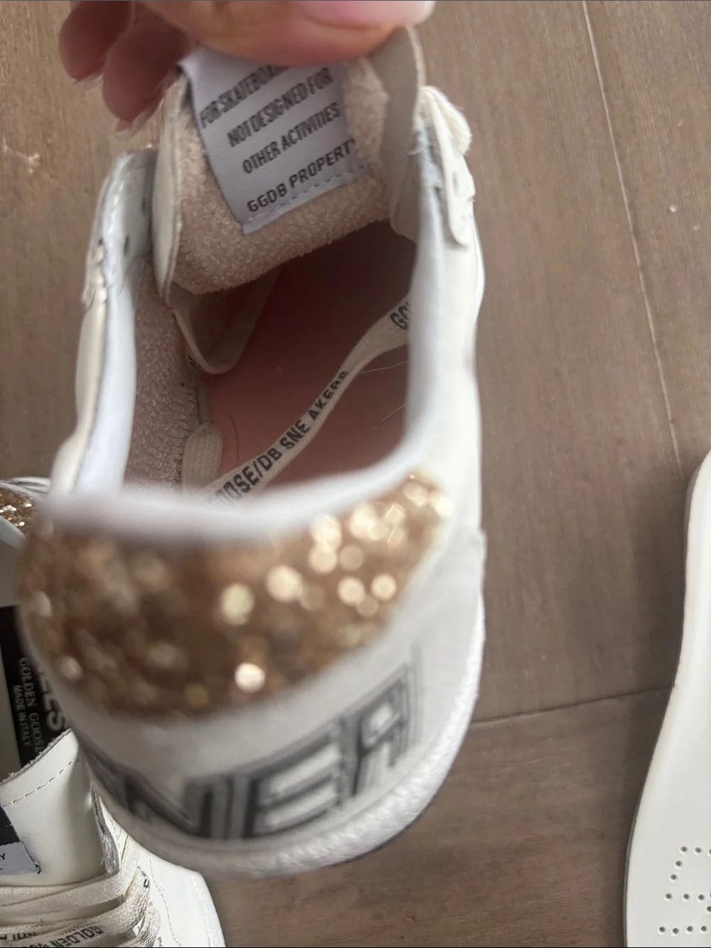 Golden Goose Ball Star Sneakers w black star and Gold Heel pls read description